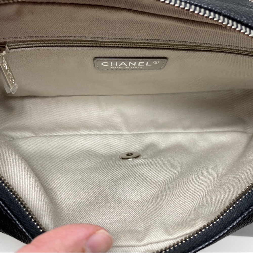 Chanel Easy Flap Medium Shoulder Bag - Picture 12 of 16